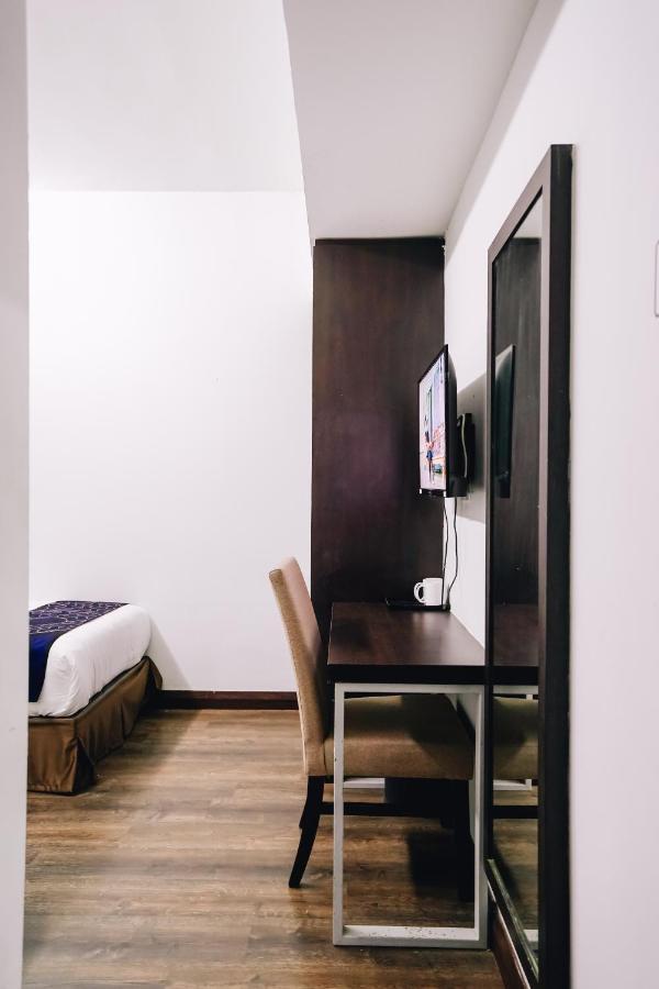 Greystone Midaris Hotel Куала-Лумпур Экстерьер фото